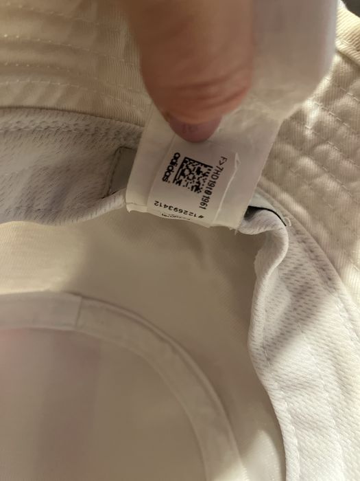 Годовний убір, панама adidas