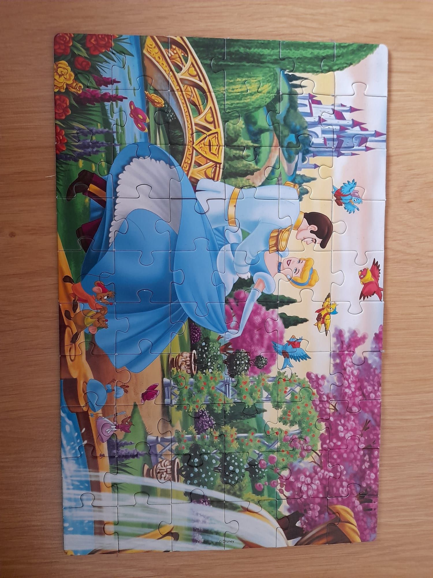 2 puzzles 5+ Princesas em ótimo estado