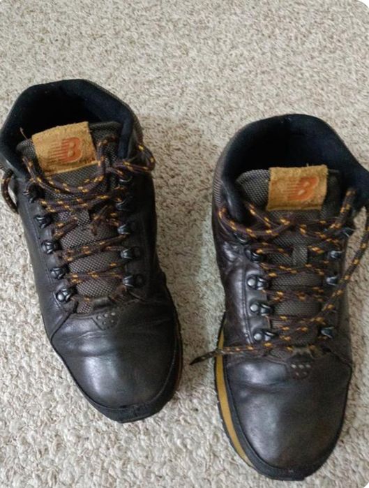 Чоловічі ботинки, кросівки