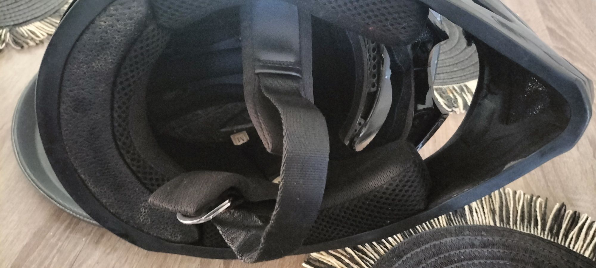 Sprzedam kask plus gogle