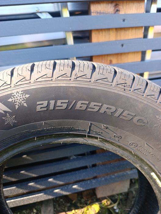 Opona zimowa koło 215/65/15 c 2024 r