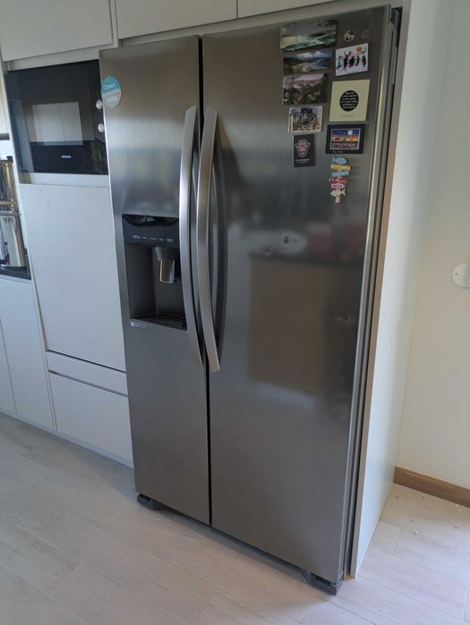 Frigorífico Americano LG Side by Side Inverter Linear