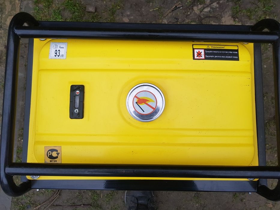 Бензиновый генератор