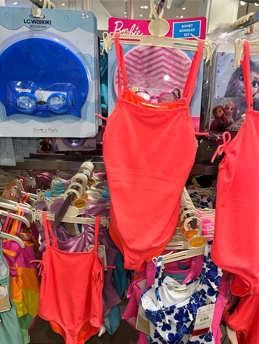 Купальник на девочку LCWaikiki