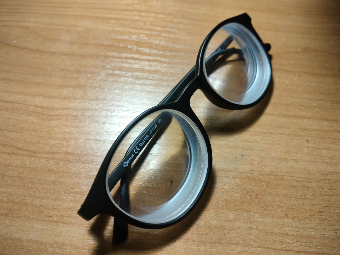 Продам окуляри для зору -13.0
