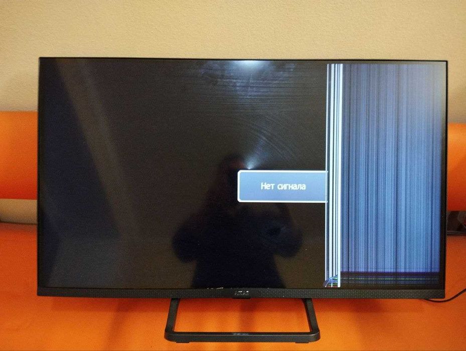 Телевизор Akai UA32LEF1T2