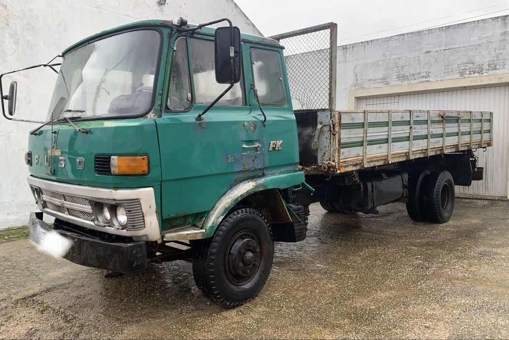 Mitsubishi Fuso c/ Bascula ; motor : 135 hp ref 6 DS 70 A