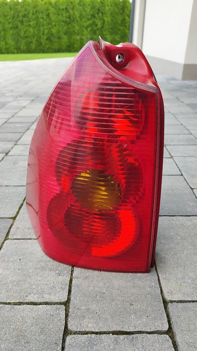 Lampa lewa tył Peugeot 307 SW kombi