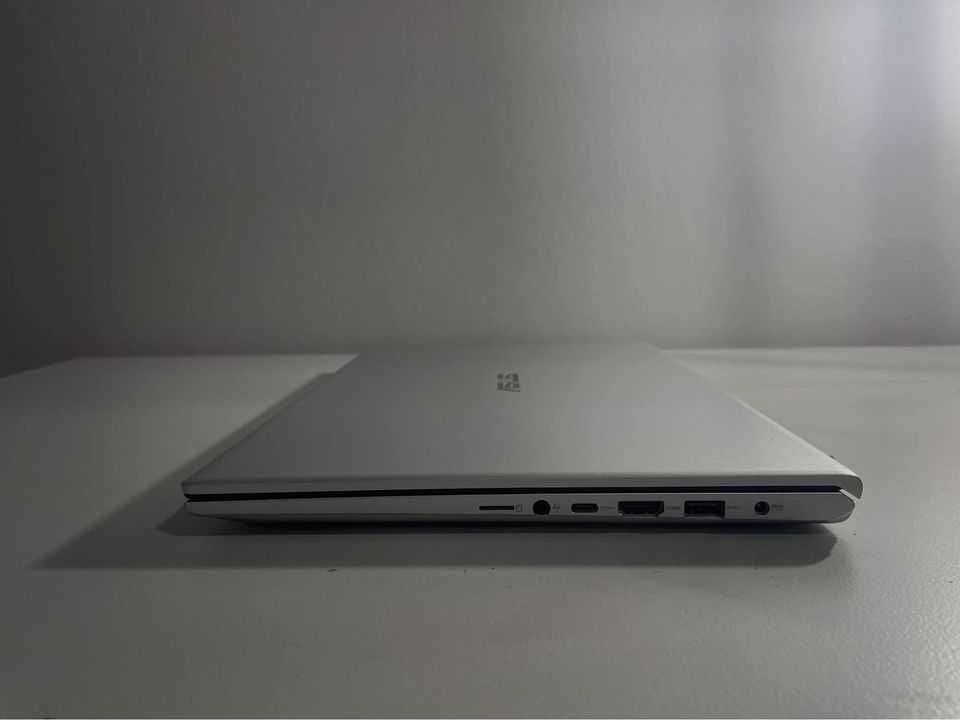 ASUS Vivobook F512DA