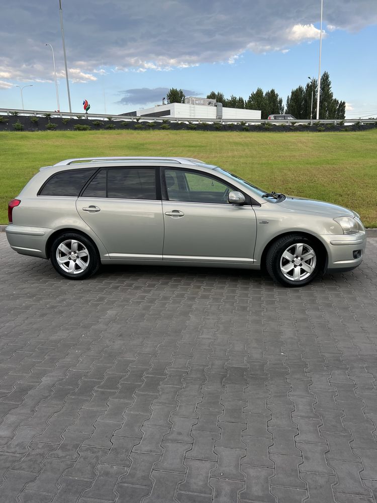Toyota Avensis 2.2 D4D 177л.с. Турбо-Дизель Рестайлінг Тойота Авенсіс