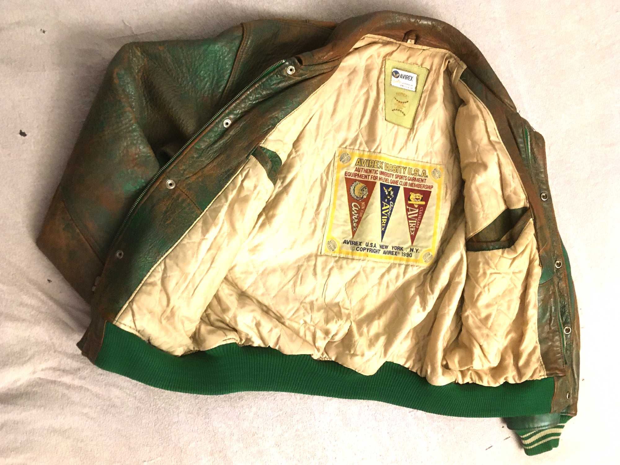 Kurtka bejsbolówka skórzana AVIREX Varsity Jacket, rozmiar L (XL)