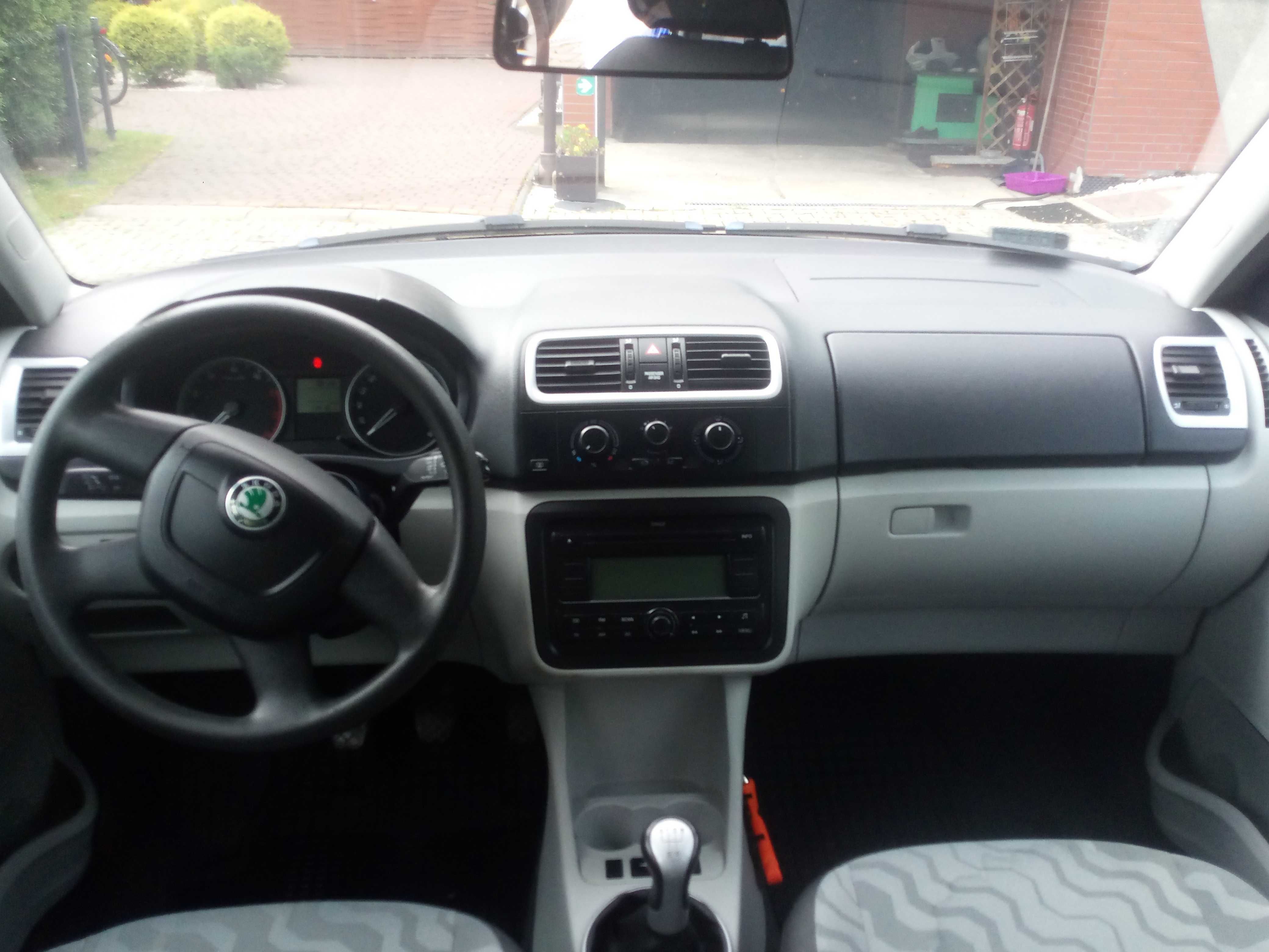 Skoda fabia 2009 klima Mały przebieg