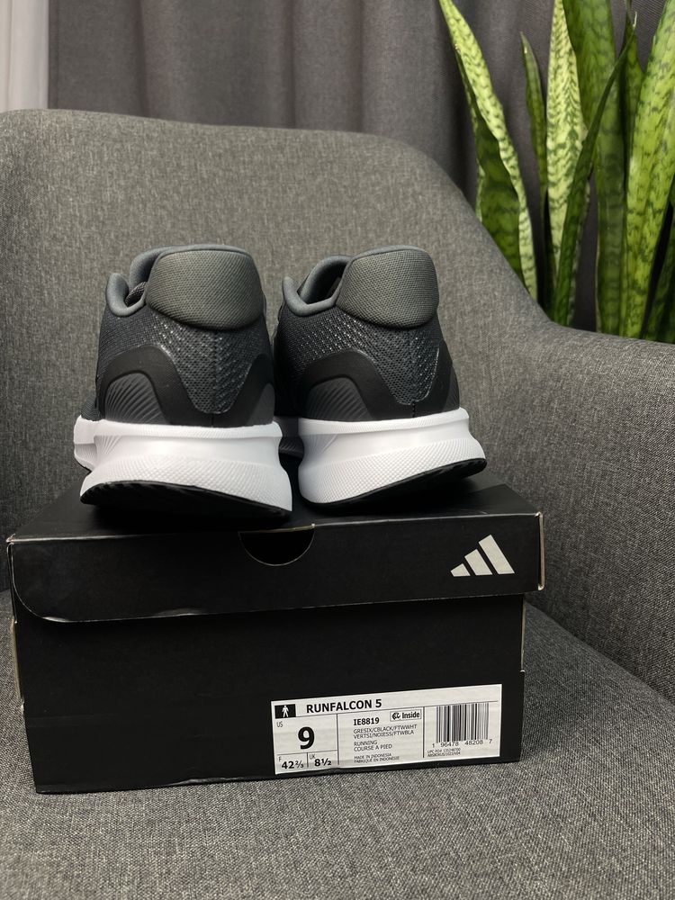 Оригінальні нові кросівки adidas runfalcon 5 running shoes