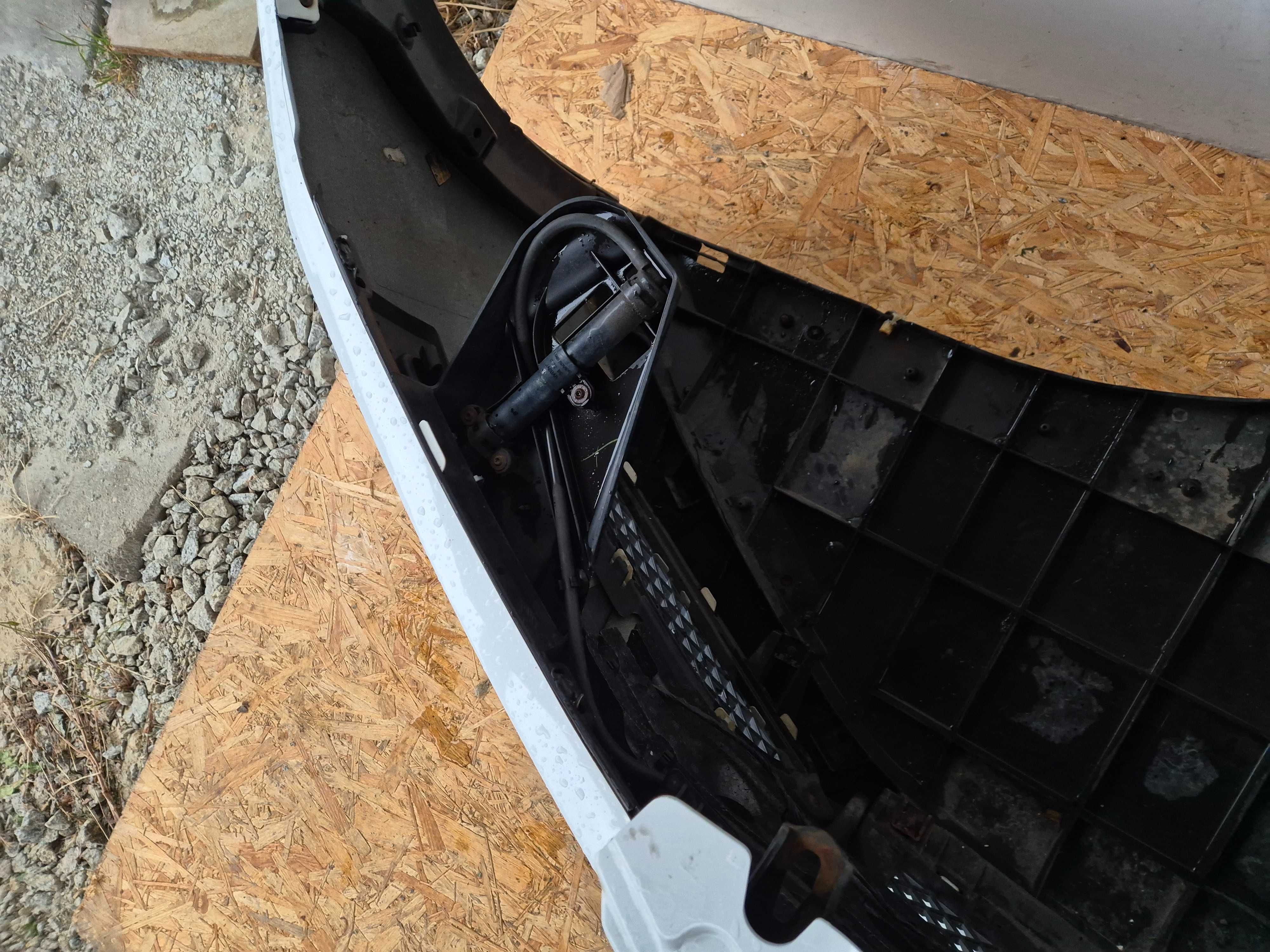 Jaguar XF lift zderzak przedni przód PDC xenon.