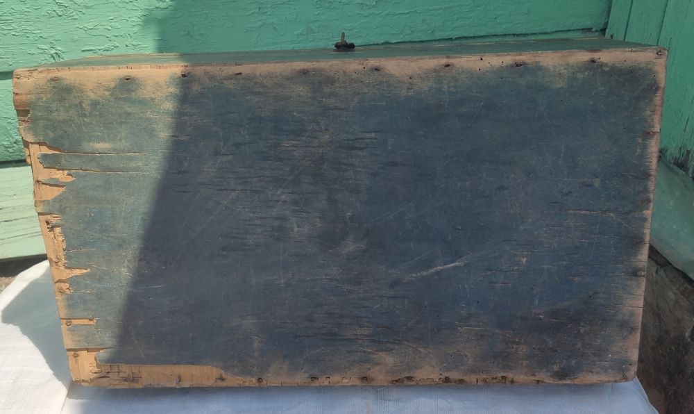 Чемодан ретро, ящик, скриня