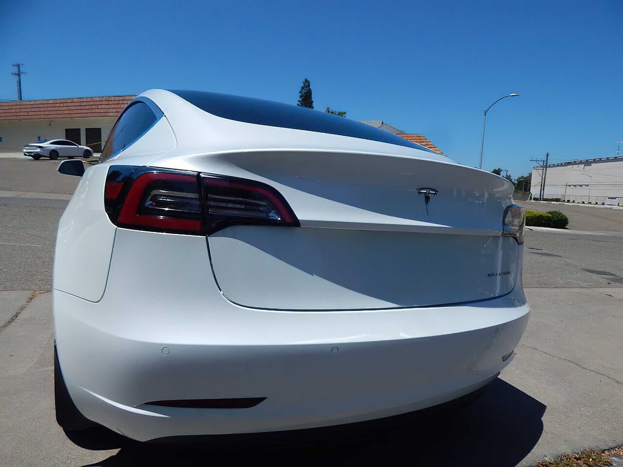 Tesla Model 3 Long Range 2018