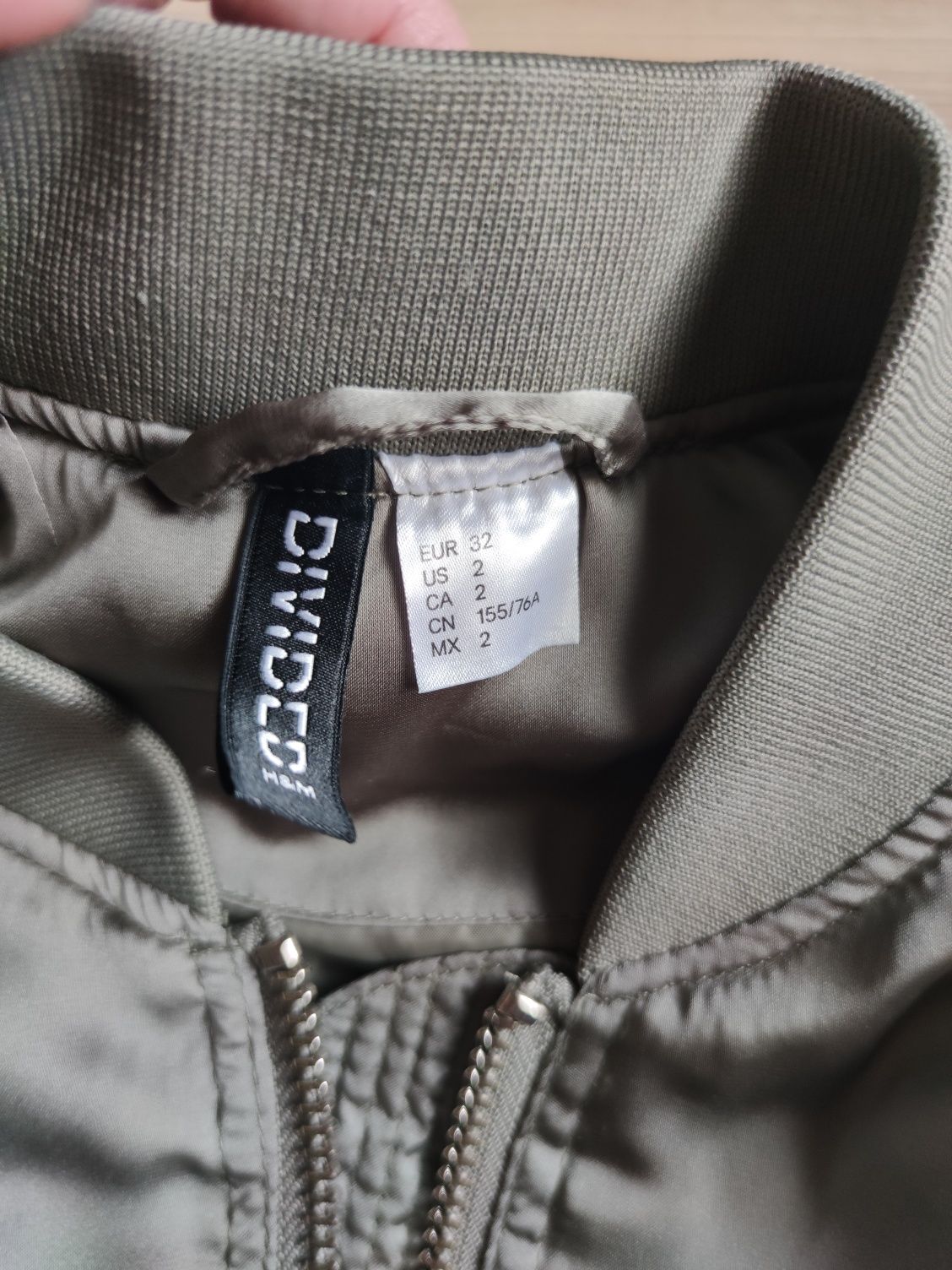 Kurtka bomberka khaki hm