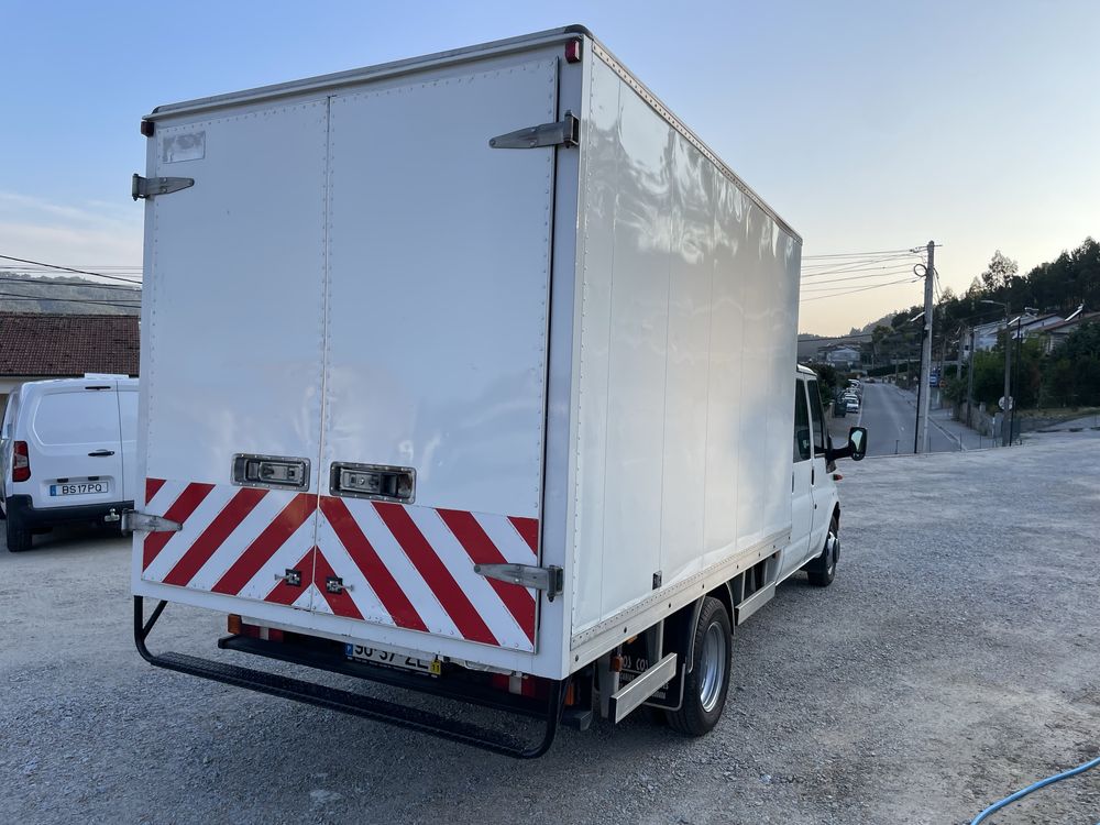 Ford Transit Cabine Dupla e Contentor