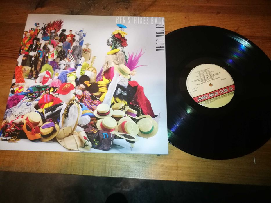 ELTON JOHN - Reg Strikes Back  LP