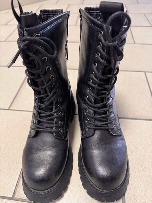 Жіночі зимові чоботи