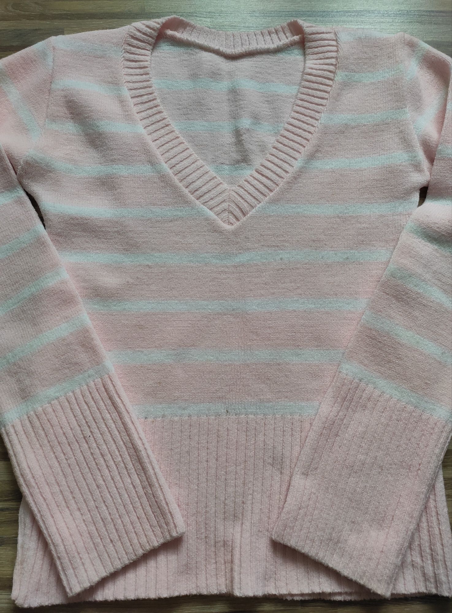 Sweter w paski M/L