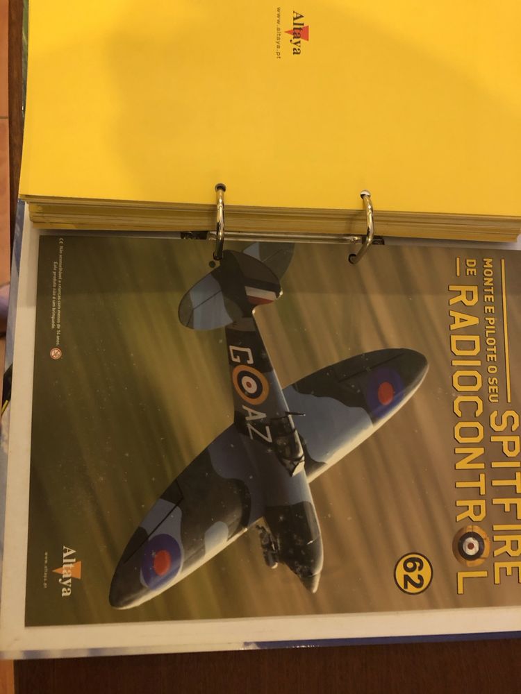 Avião rc spitfire