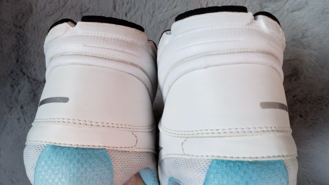 Buty ,adidasy firmy Nike
