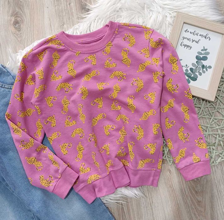 Zestaw jeansy mom bluza dresowa w tygryski 134cm