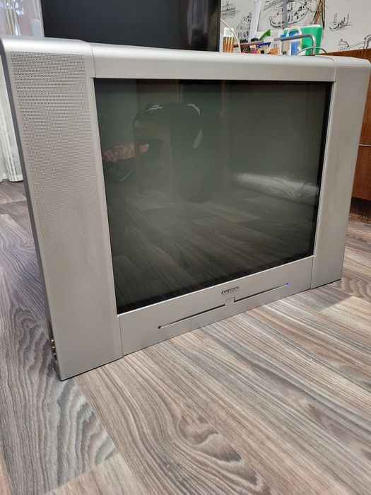 Продам телевізор Rainford