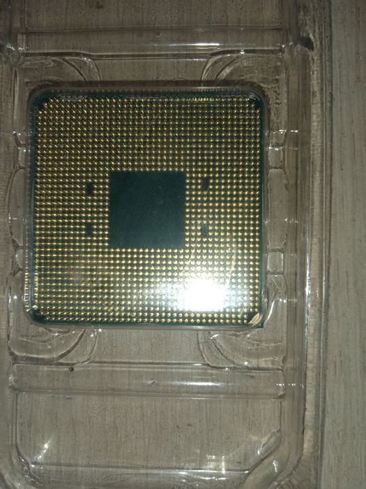 Продам процессор AMD Ryzen 3 PRO 2100GE,,кулер для процессора AMD,,тер