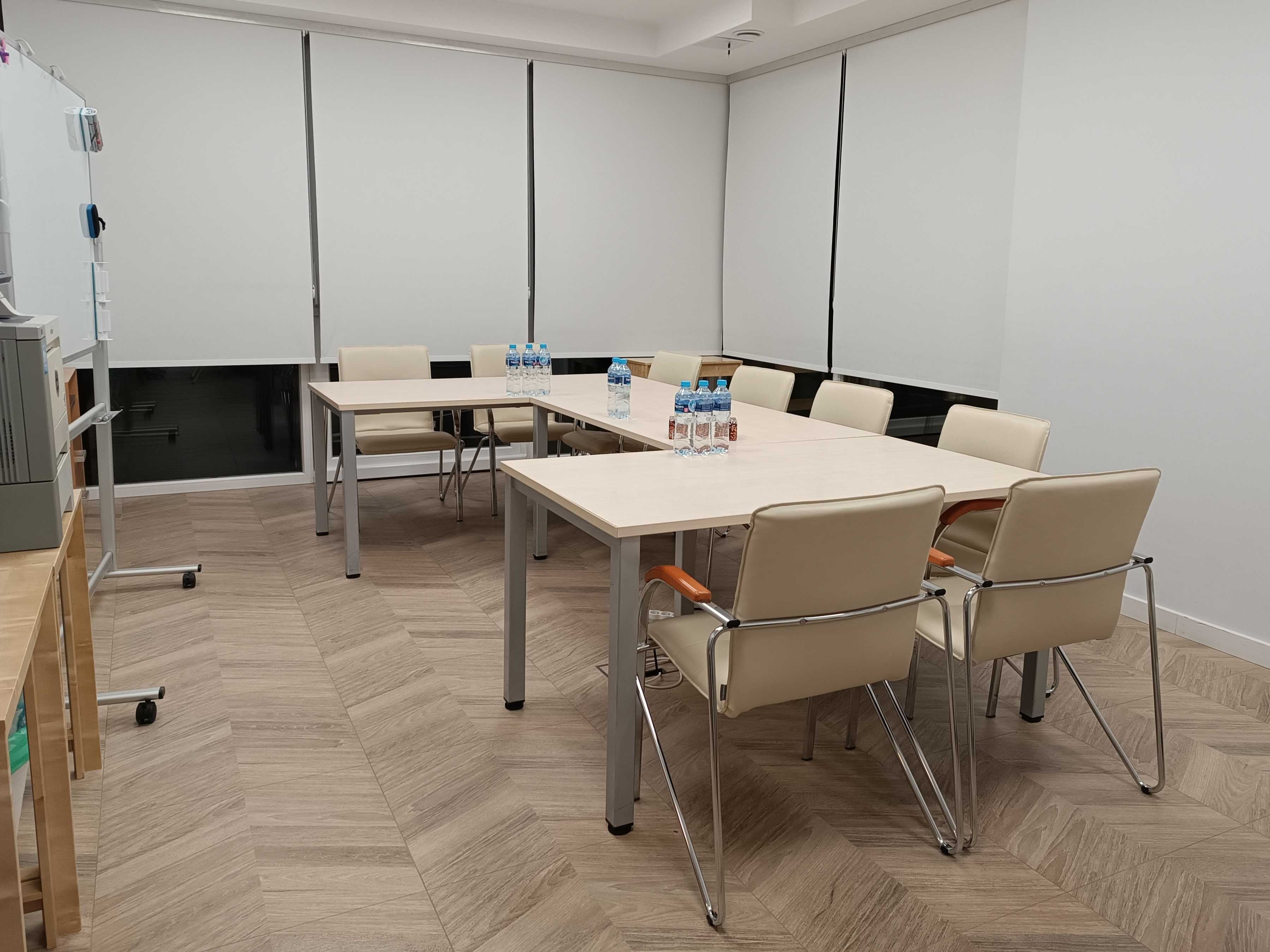 Sala szkoleniowa, konferencyjna, warsztatowa 26 m2 na 8-10 osób