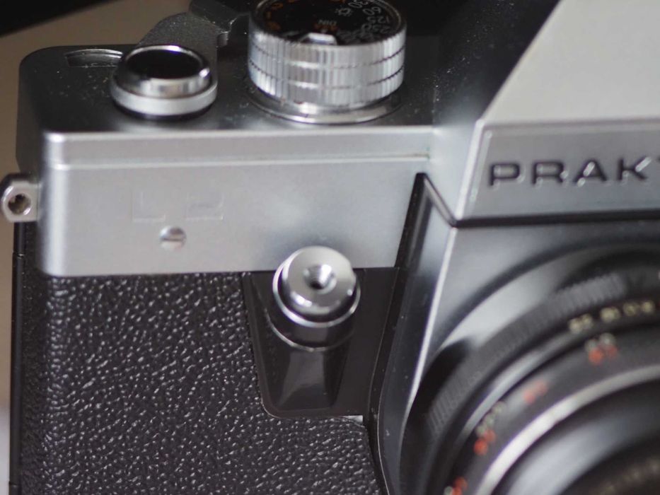 Объектив CARL ZEISS JENA 50 mm f 2.8 vs PRAKTICA L 2 DDR M42