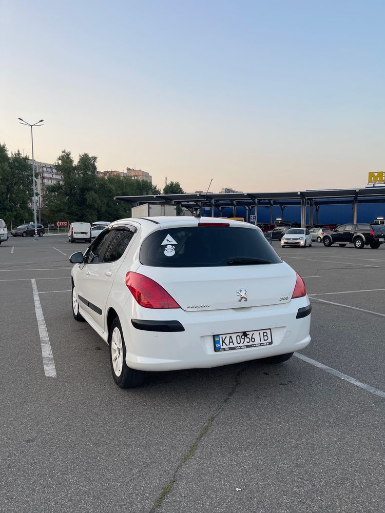 Продам Автомобіль , машину Peugeot 308 2008 року