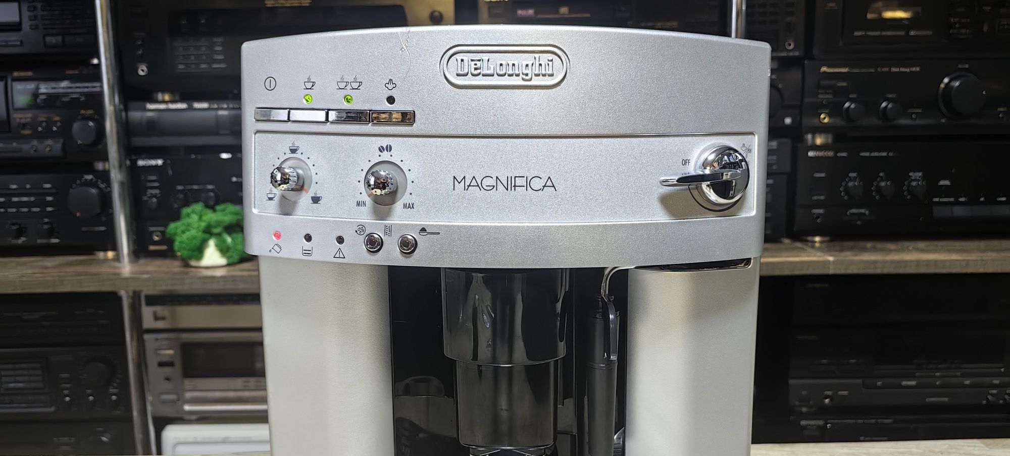 Кавові машини Delonghi Magnifica 1/2/3