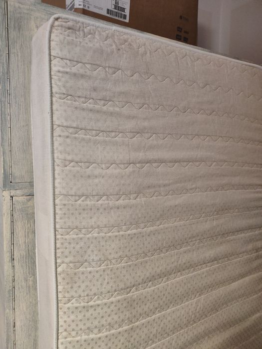 Materac sprężynowy 80x200 + pokrowiec TEMPUR