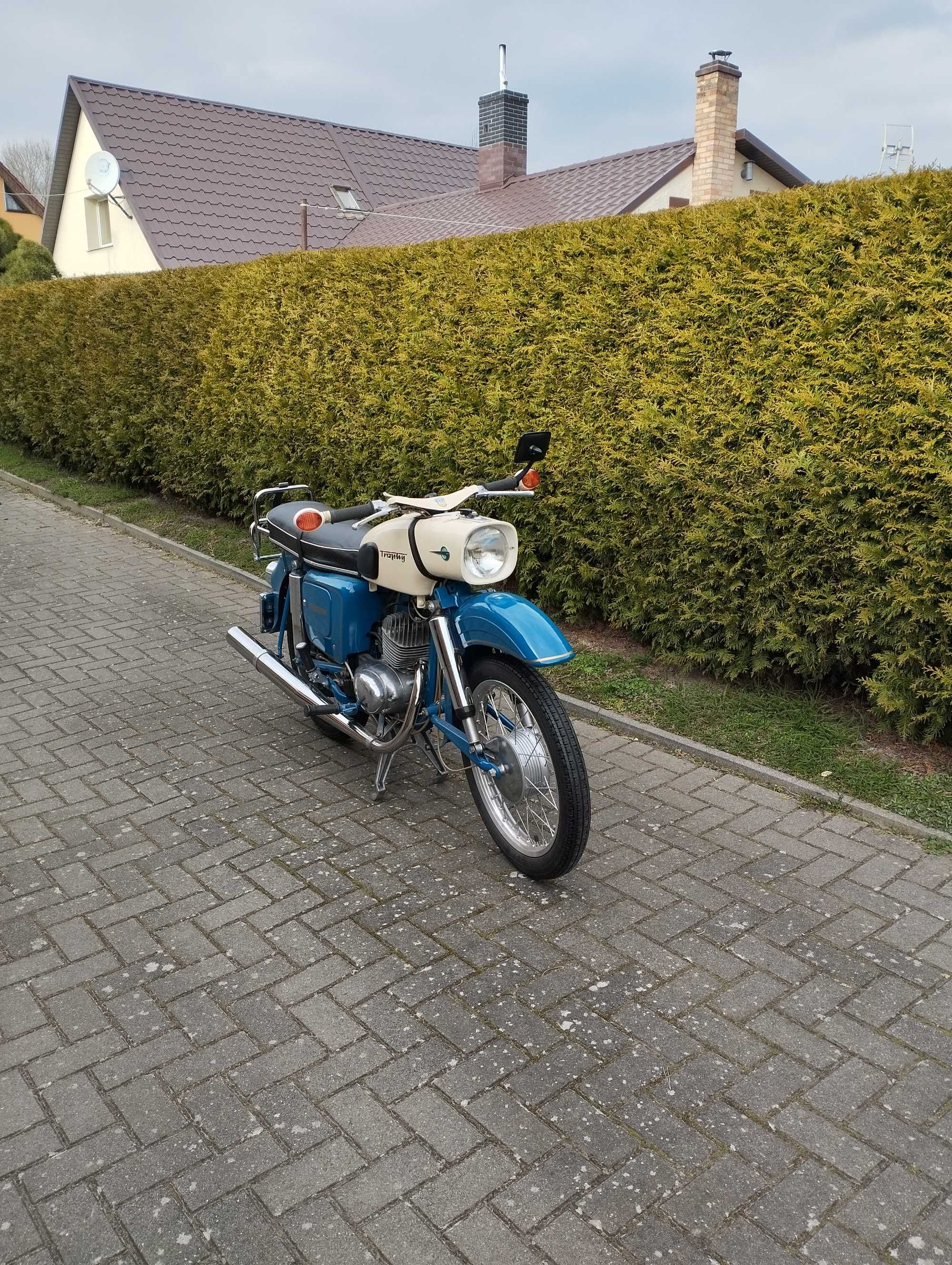 Sprzedam                     MZ  ES  125          TROPHY