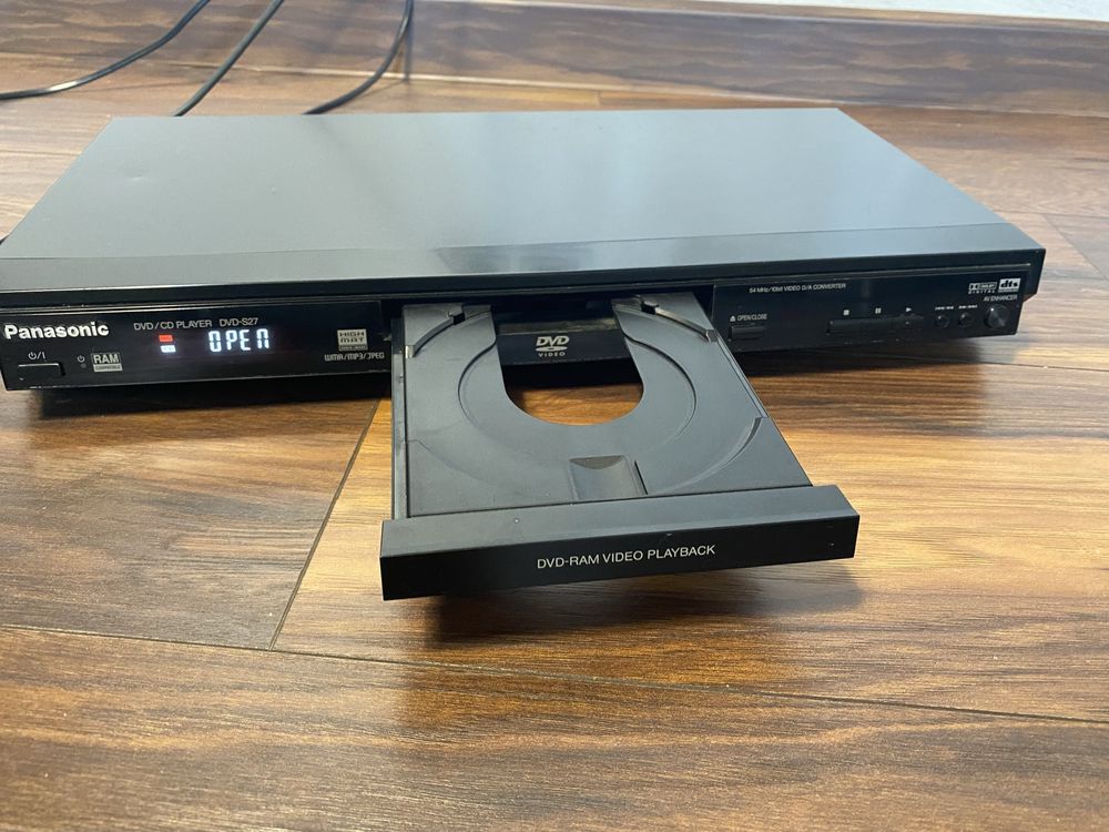 Odtwarzacz DVD/CD Player DVD-S27