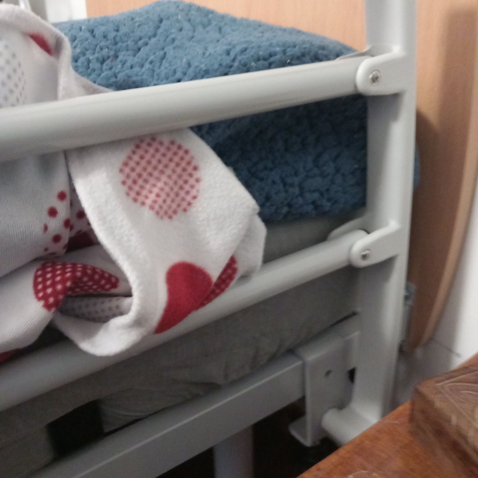 Cama articulada nova sem uso com colchão