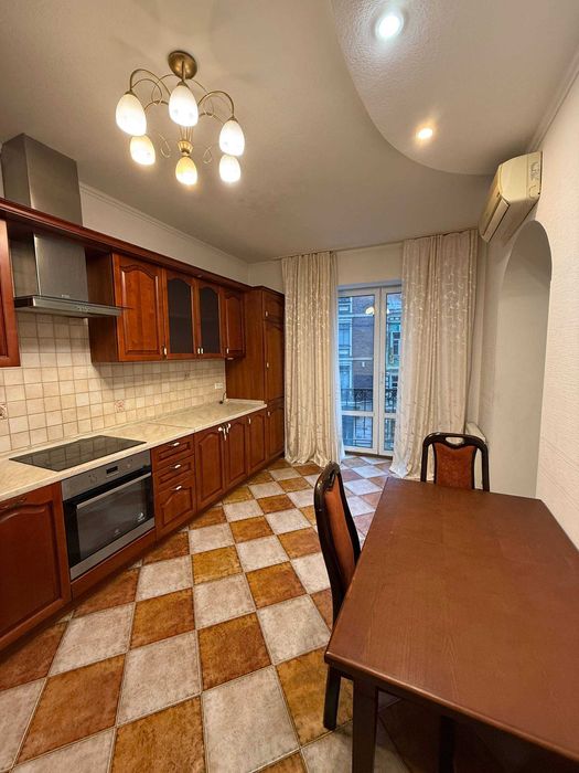 Оренда Квартира 3К 116м2 Подол Кирилівська Без%