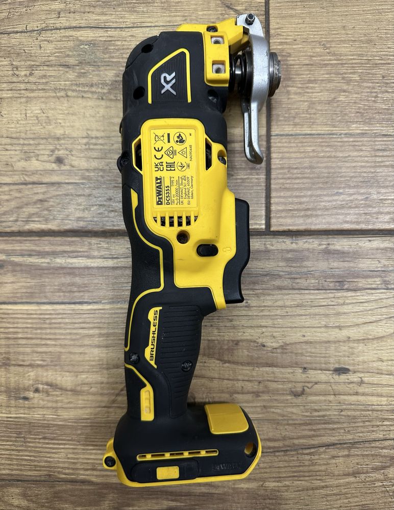 Urządzenie wielofunkcyjne, narzędzie multitool DeWalt DCS355 - 2023r.