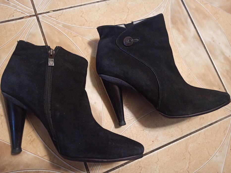 Ботільйони замшеві 38 розмір