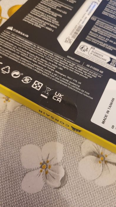 NOWA Pamięć RAM Corsair Vengeance RGB PRO SL (16GB) 2x8GB 3200MHz