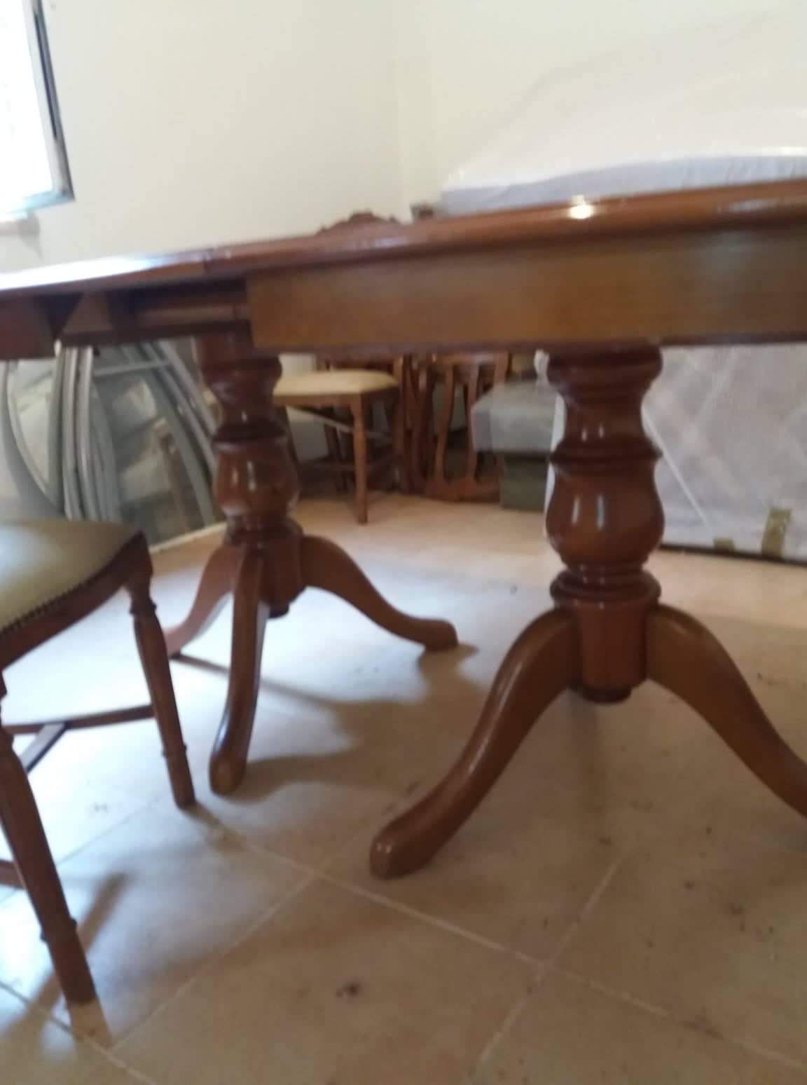 Mesa de Jantar Extensível e 6 Cadeiras em Cerejeira