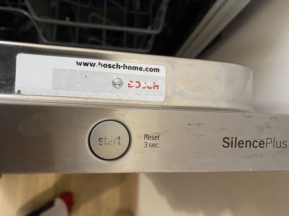 Посудомийна машина Bosch SMV43m10eu