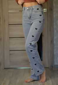 Женские стильные джинсы с сердечками+ремень ,44-46 р.