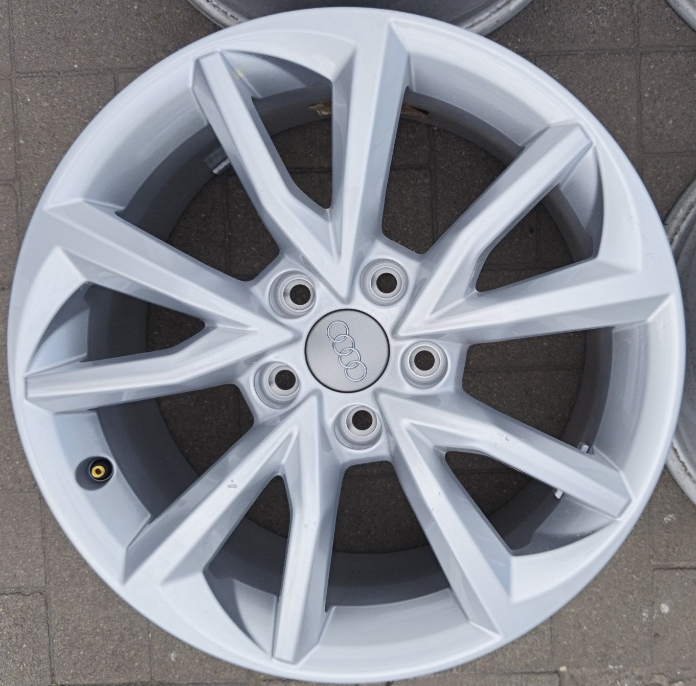 Alufelgi 17" 5x112 Audi TT VW Jarbet #3.20