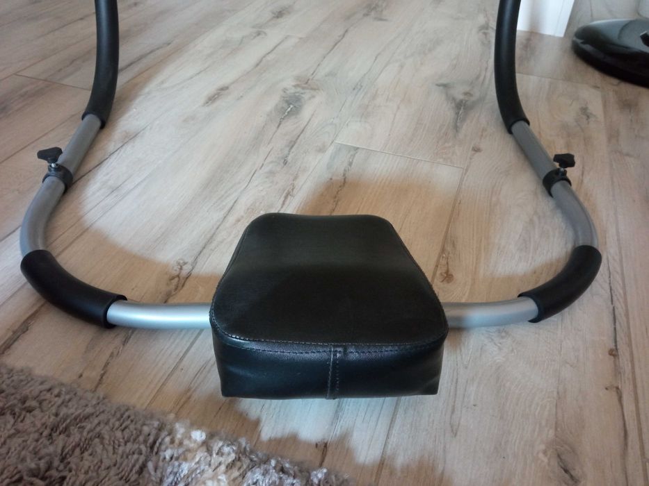 Kołyska do ćwiczenia brzucha