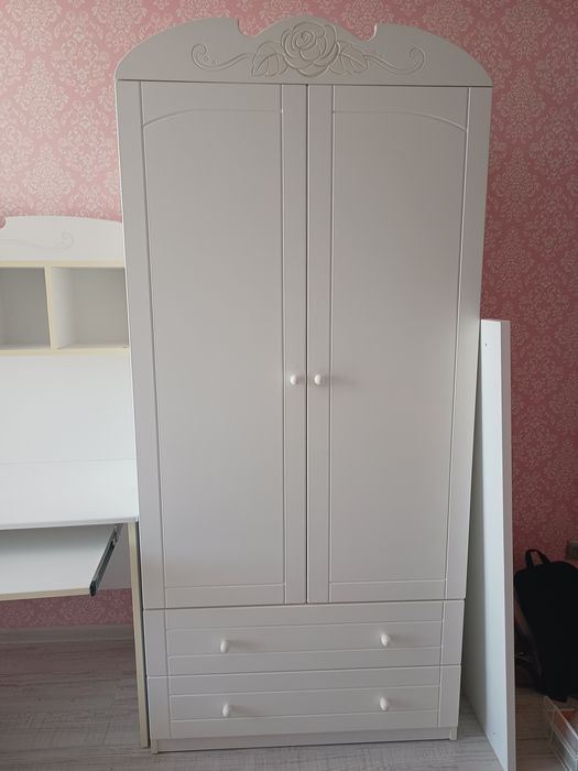 Mebllik Bianco Fiori szafa