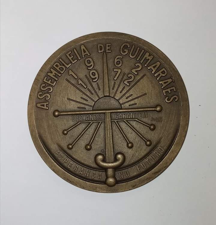 Medalha - Assembleia de Guimarães - 10 anos - 1972