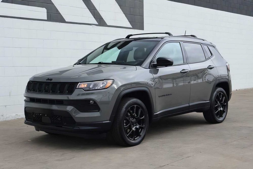 Jeep Compass      2023